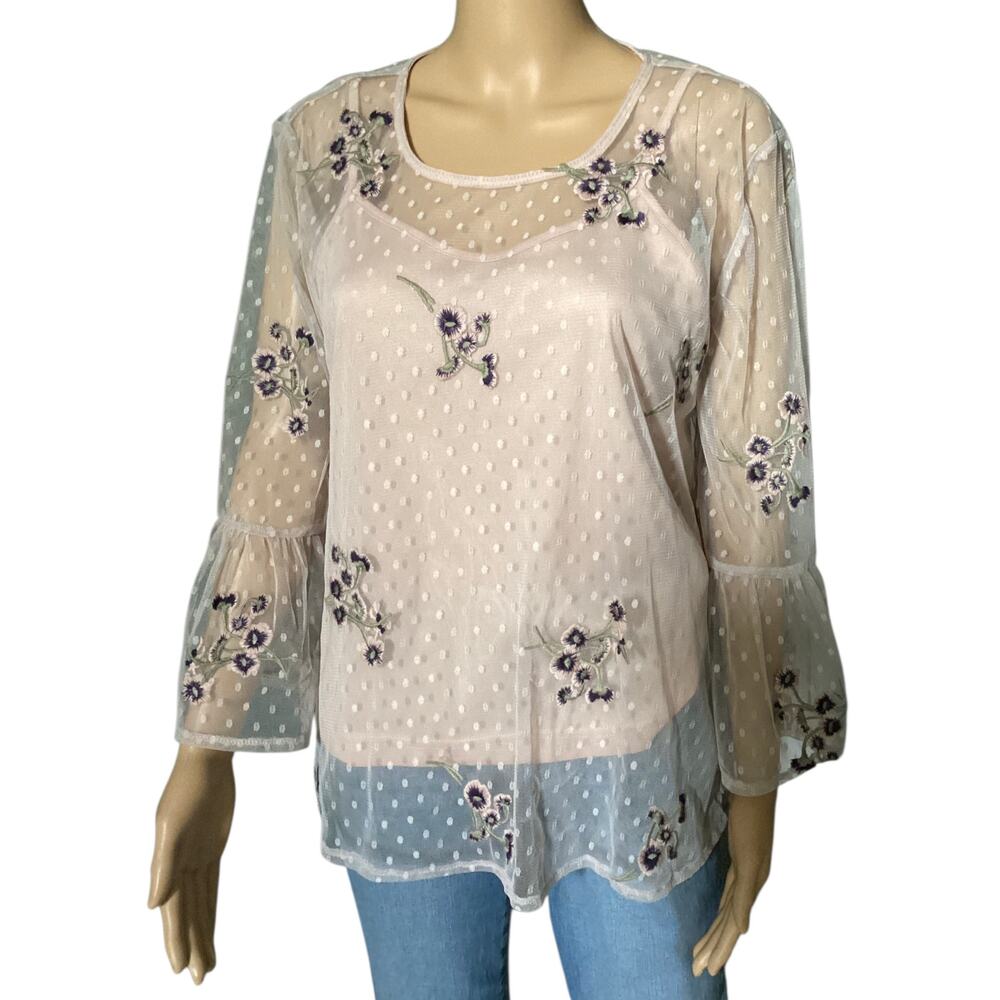 Solitaire Boho Embroidered Swiss Dot Mesh Blouse Floral Bell Sleeve Top size M